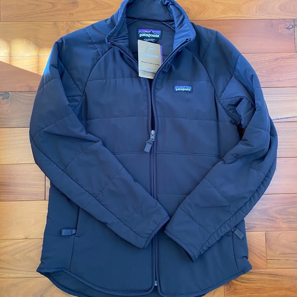 NWT Medium Women’s Pack in Jacket (Grey)